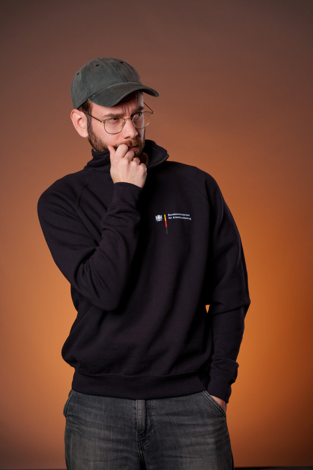 Arbeitszeitbetrug | Half Zip - schwarz